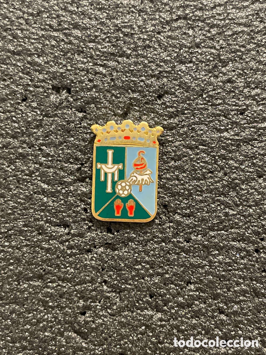 Collezionismo sportivo: Pin 277 C.D. SANTA CROYA - Santa Croya de Tera (Zamora)