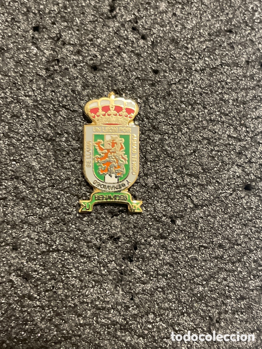 Collezionismo sportivo: Pin 365 U.D. BENAVIDES - Benavides de Orbigo (Leon)