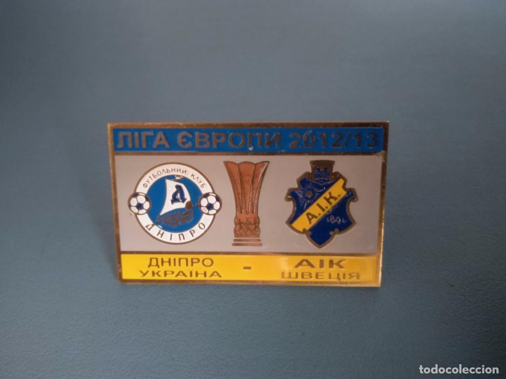 Collezionismo sportivo: Badge Pin: UEFA Europa League 2012-13 Dnipro Ukraine - AIK Sweden
