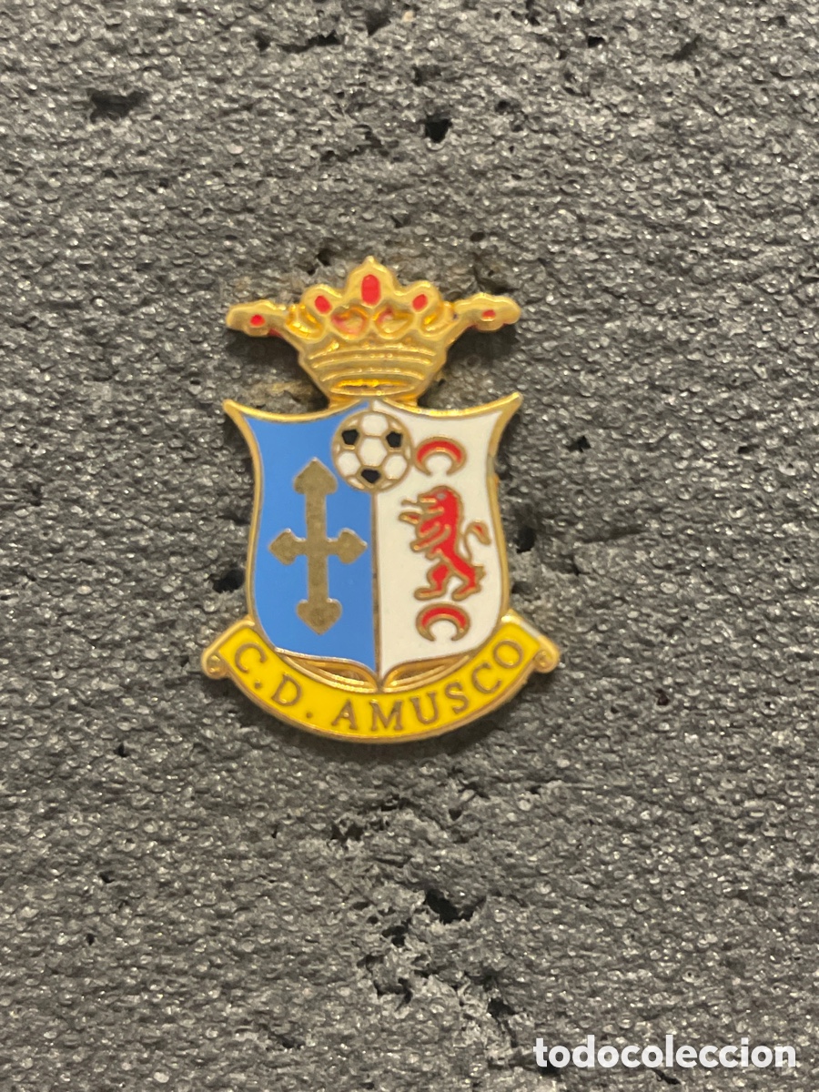 Collezionismo sportivo: Pin 389 C.D. AMUSCO - Amusco (Palencia)