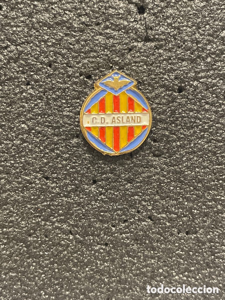Collezionismo sportivo: Pin 25 C.D. ASLAND - Villanueva de la Sagra (Toledo)
