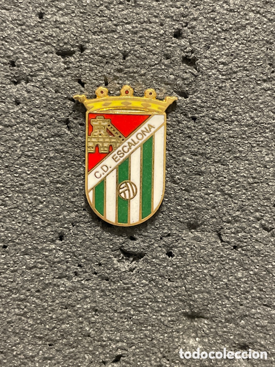 Collezionismo sportivo: Pin 35 C.D. ESCALONA - Escalona (Toledo)
