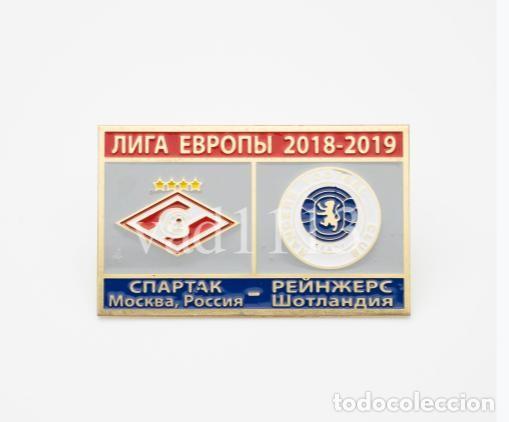 Collezionismo sportivo: Badge Pin: UEFA Europa League 2018-19 Spartak Moscow Russia - &rdquo; Rangers FC Glasgow &rdquo; Scotland