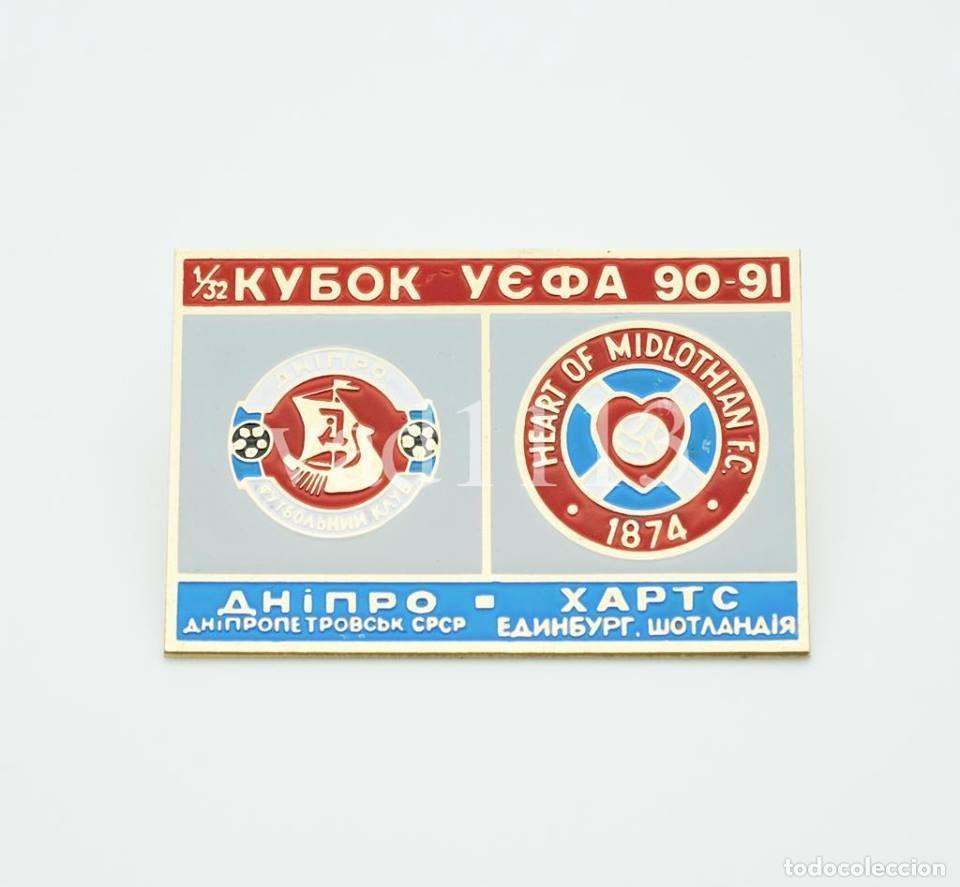 Collezionismo sportivo: Badge Pin: UEFA CUP 1990-91 FC Dnipro Ukraine - &rdquo; Heart of Midlothian F.C. &rdquo; Scotland
