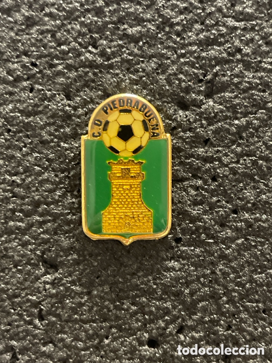 Collezionismo sportivo: Pin 78 C.D. PIEDRABUENA - Piedrabuena (Ciudad Real)