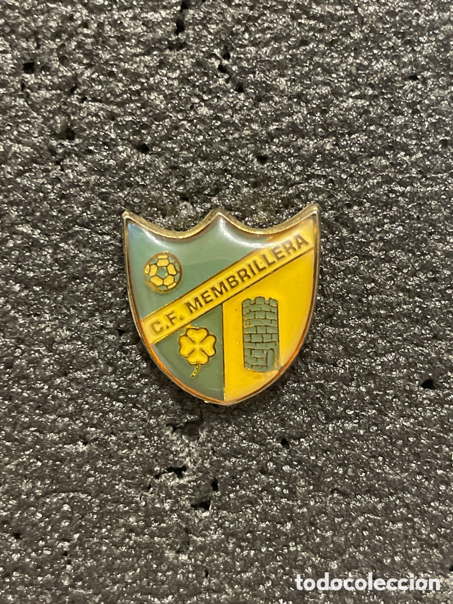 Collezionismo sportivo: Pin 98 C.F. MEMBRILLERA - Membrillera (Guadalajara)