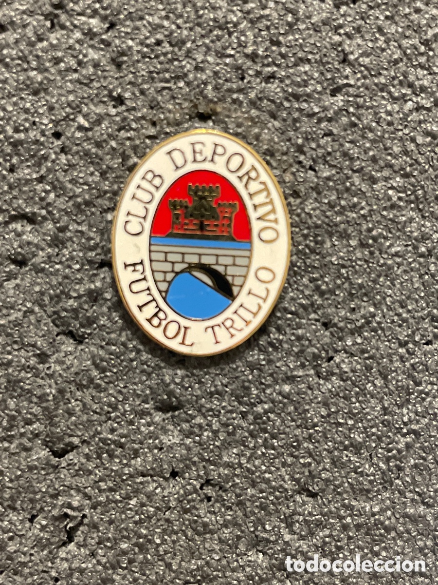Collezionismo sportivo: Pin 105 C.D. TRILLO - Trillo (Guadalajara)