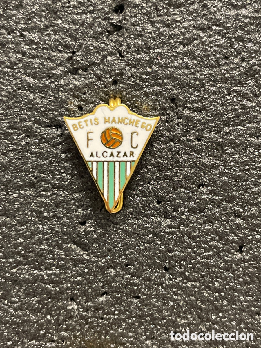 Collezionismo sportivo: Pin 165 BETIS MANCHEGO F.C. - Alcazar de San Juan (Ciudad Real)
