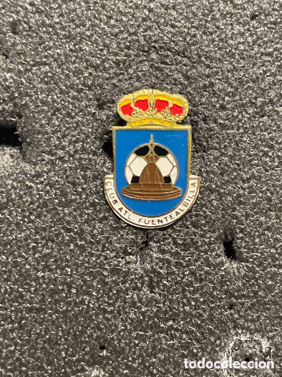 Collezionismo sportivo: Pin 195 CLUB ATLETICO FUENTEALBILLA - Fuentealbilla (Albacete)