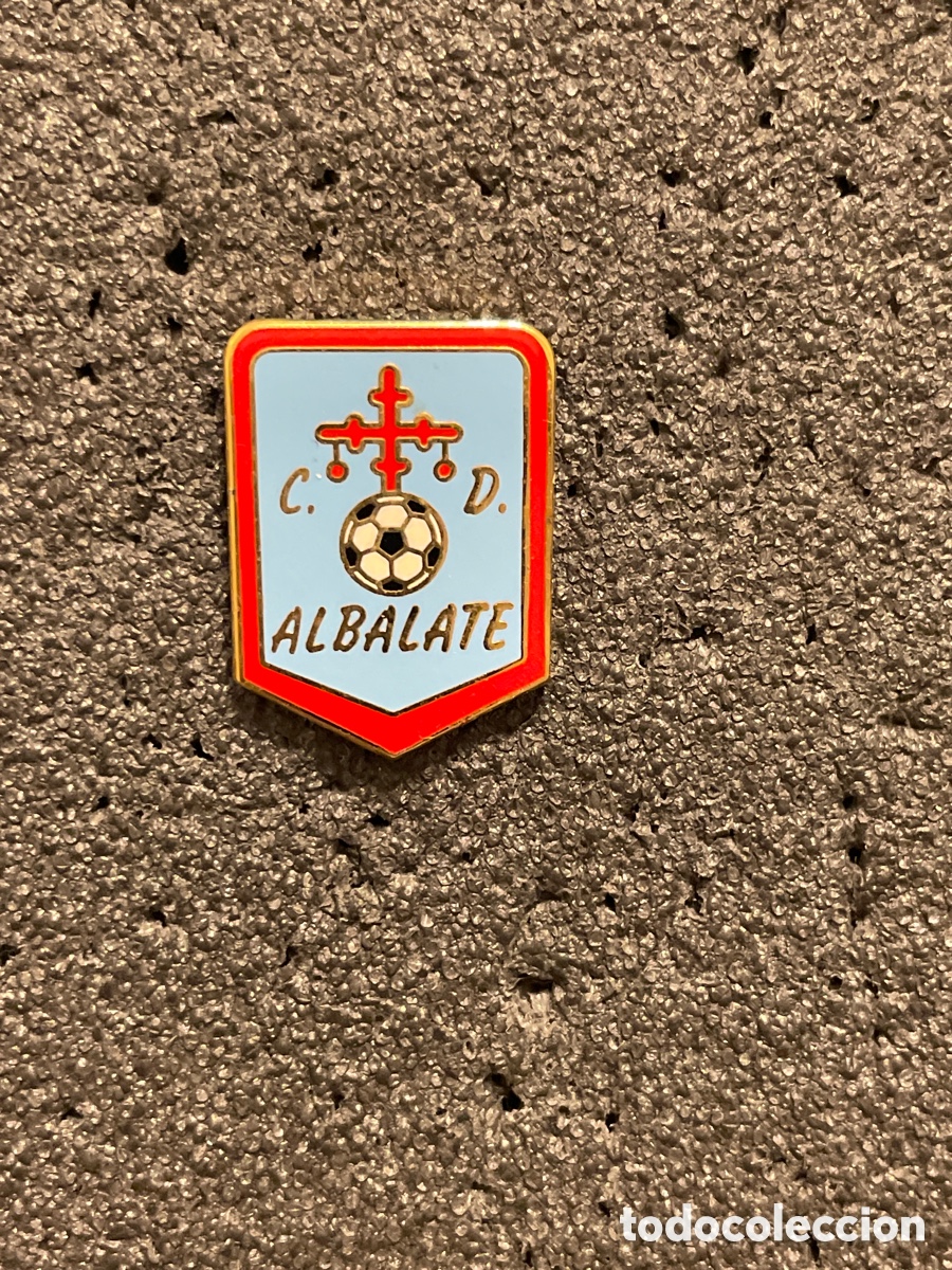 Collezionismo sportivo: Pin 241 C.D. ALBALATE - Albalate de Zorita (Guadalajara)