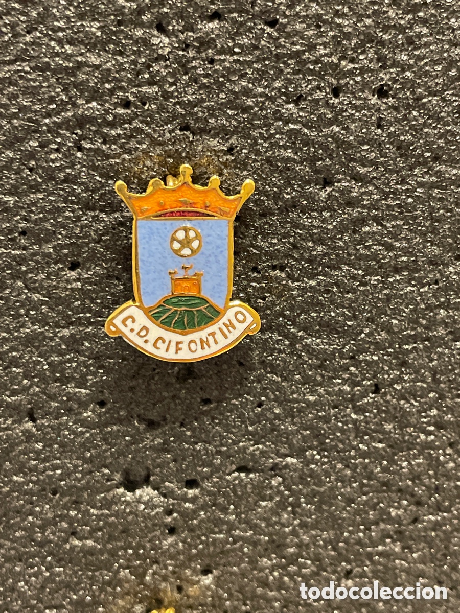 Collezionismo sportivo: Pin 319 C.D. CIFONTINO - Cifuentes (Guadalajara)