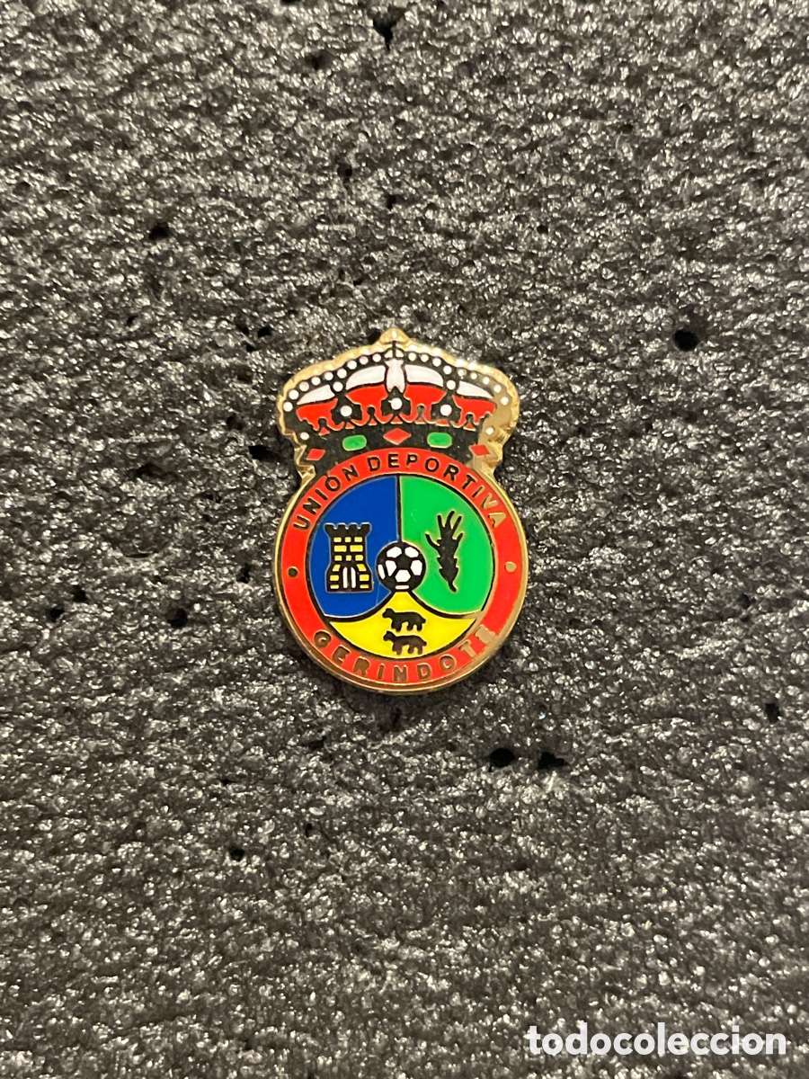 Collezionismo sportivo: Pin 369 U.D. GERINDOTE - Gerindote (Toledo)