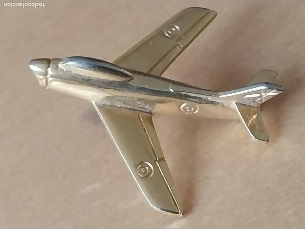 Collezionismo sportivo: AVION METAL DORADO PIN PINCHO GOTA 2,5 CM LARGO