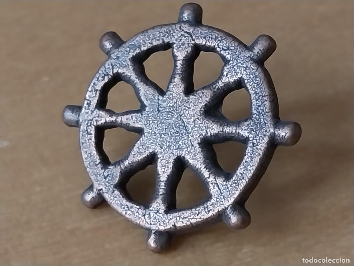 Collezionismo sportivo: TIMON BARCO METAL TONO COBRE PIN PINCHO 2CM ALTO VINTAGE