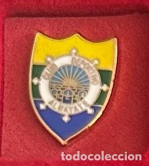 Collezionismo sportivo: Pin de futbol del Club CD Almayate Malaga