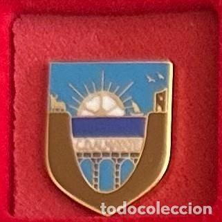 Collezionismo sportivo: Pin de futbol del Club CD Almayate Malaga