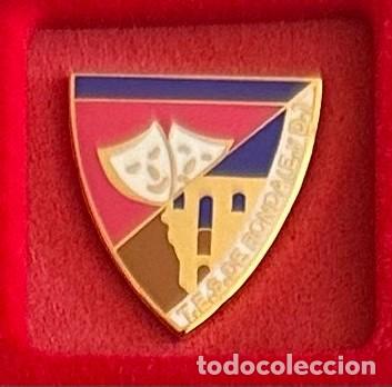Collezionismo sportivo: Pin de futbol del Club Tes de Ronda EYD Malaga