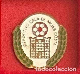 Collezionismo sportivo: Pin de futbol del Club Deportivo Cala de Mijas Costa Malaga