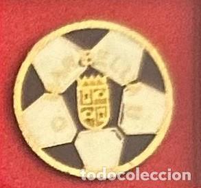 Collezionismo sportivo: Pin de futbol del Club UD Marbella Malaga