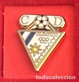 Collezionismo sportivo: Pin de futbol del Club CD Olimpico Marbella Malaga