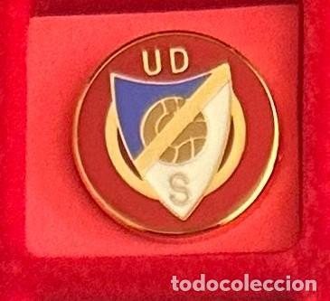 Collezionismo sportivo: Pin de futbol del Club UD Sixto Malaga