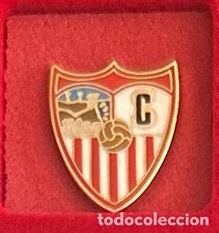 Collezionismo sportivo: Pin de futbol del Club Sporting Malaga
