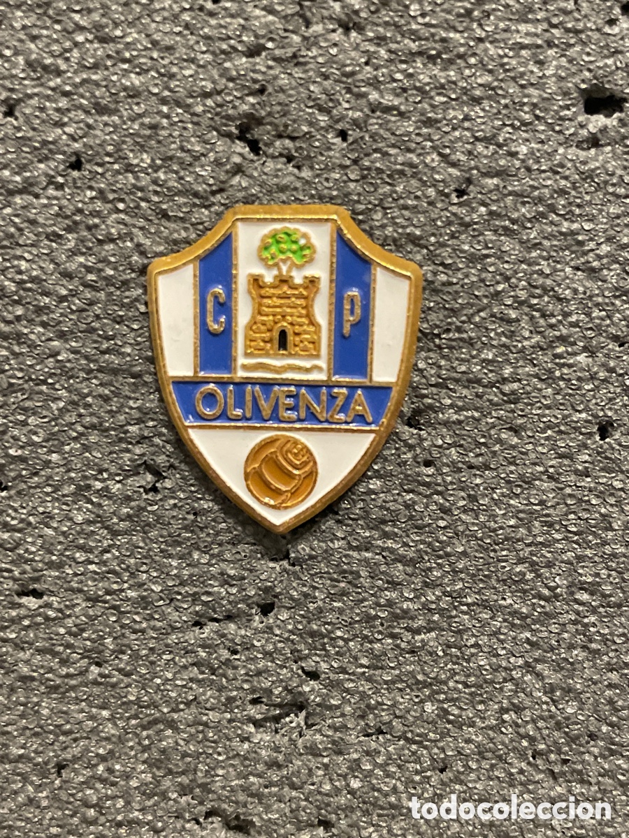 Collezionismo sportivo: Pin 50 C.P. OLIVENZA - Olivenza (Badajoz)