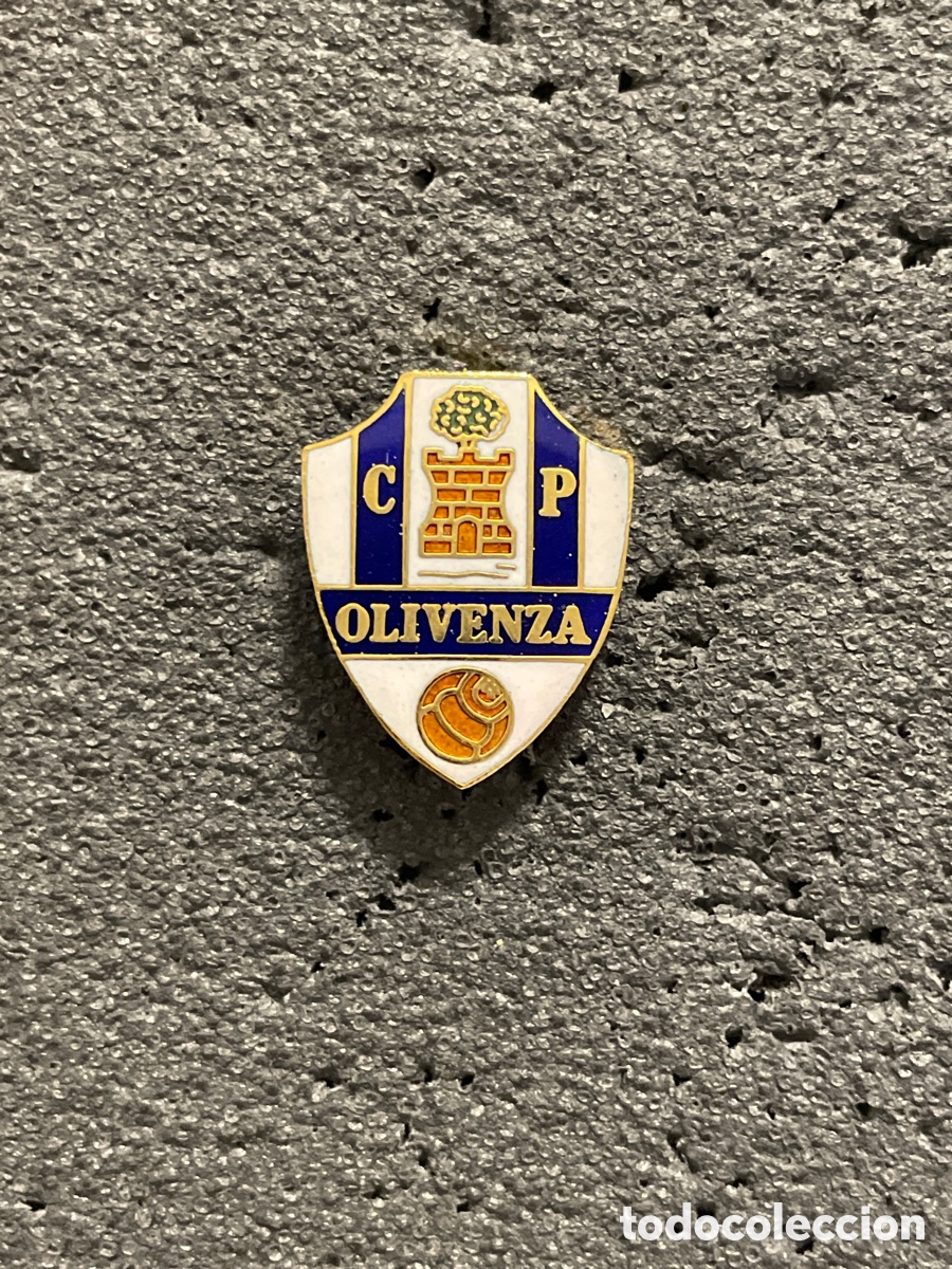 Collezionismo sportivo: Pin 84 C.P. OLIVENZA - Olivenza (Badajoz)