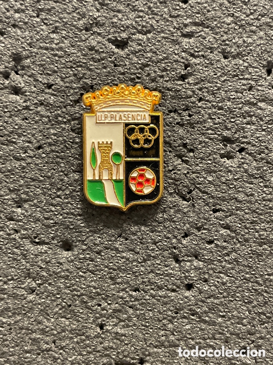 Collezionismo sportivo: Pin 173 U.P. PLASENCIA - Plasencia (C&aacute;ceres)