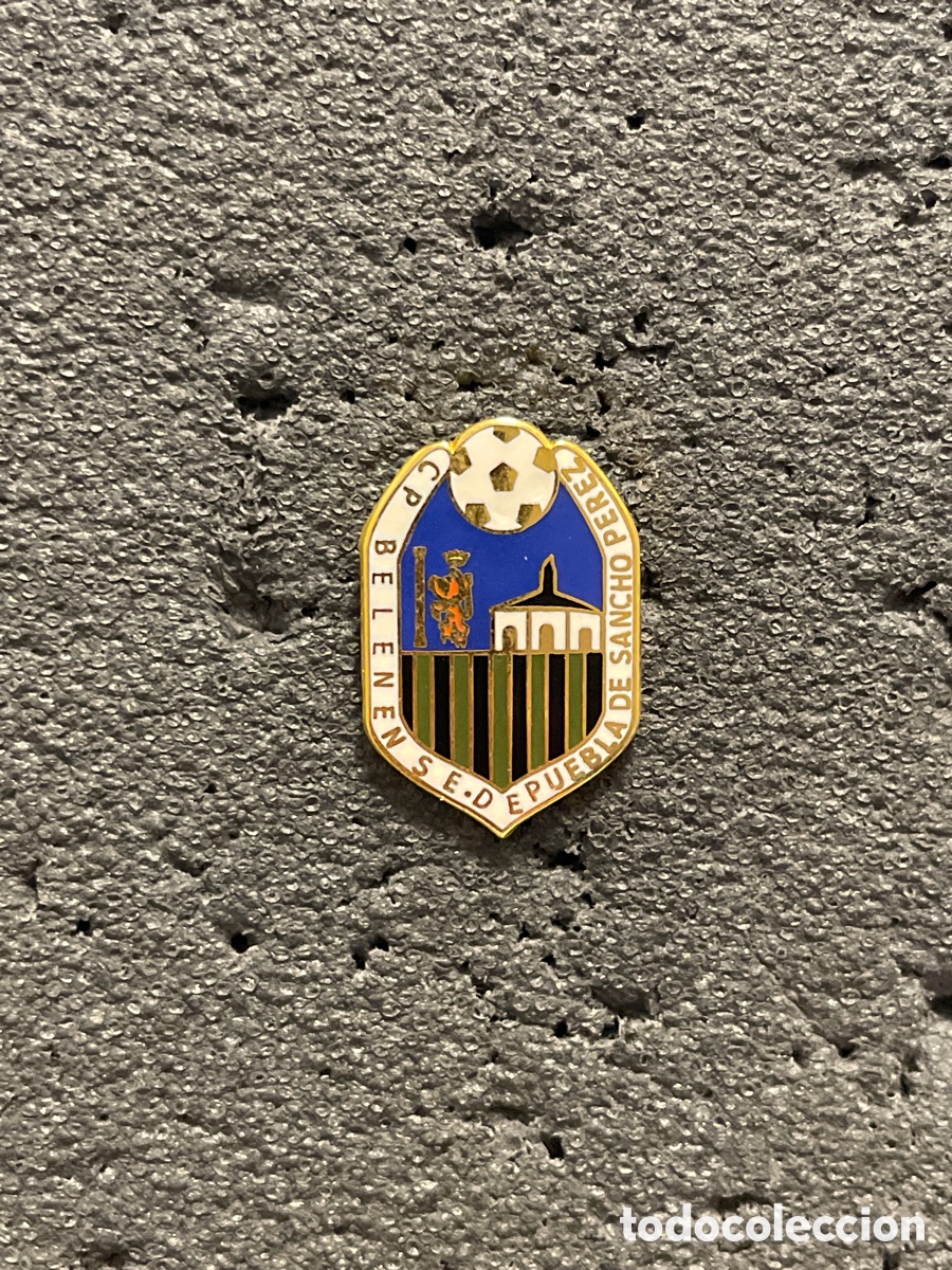 Collezionismo sportivo: Pin 180 C.P. BELENENSE - Puebla de Sancho Perez (Badajoz)