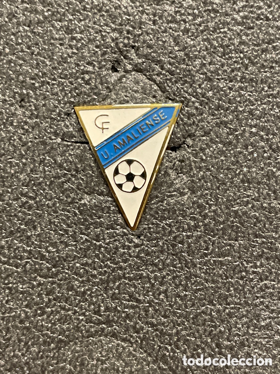 Collezionismo sportivo: Pin 185 C.F. UNION AMALIENSE - Santa Amalia (Badajoz)