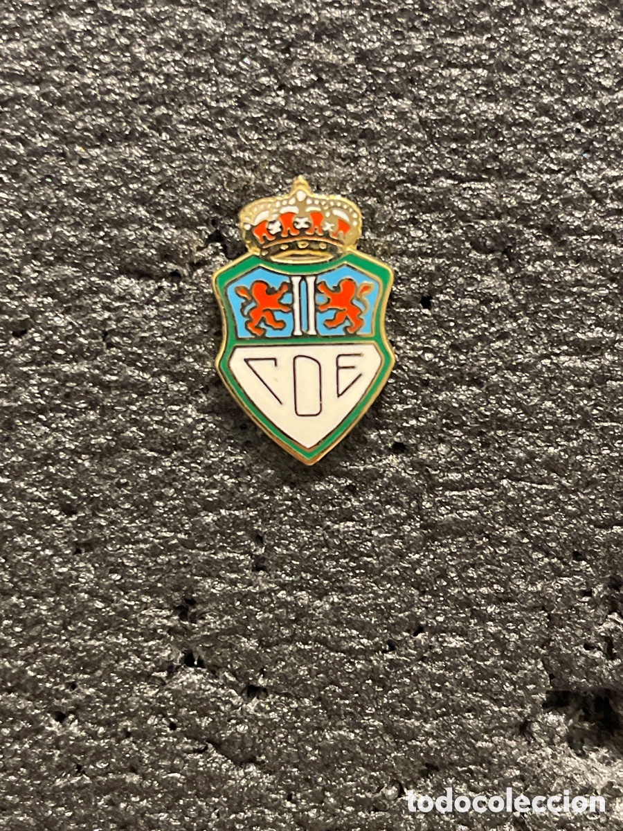 Collezionismo sportivo: Pin 194 C.D. EXTREME&Ntilde;O - Badajoz