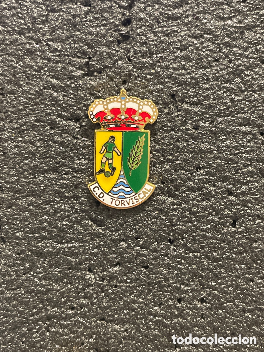 Collezionismo sportivo: Pin 241 C.D. TORVISCAL - El Torviscal (Badajoz)