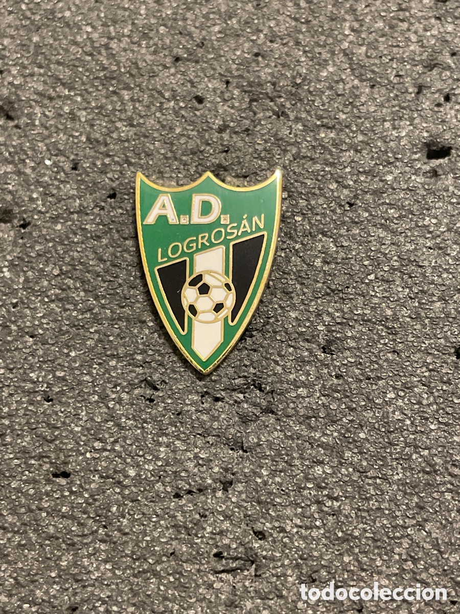 Collezionismo sportivo: Pin 262 A.D. LOGROSAN - Logrosan (C&aacute;ceres)