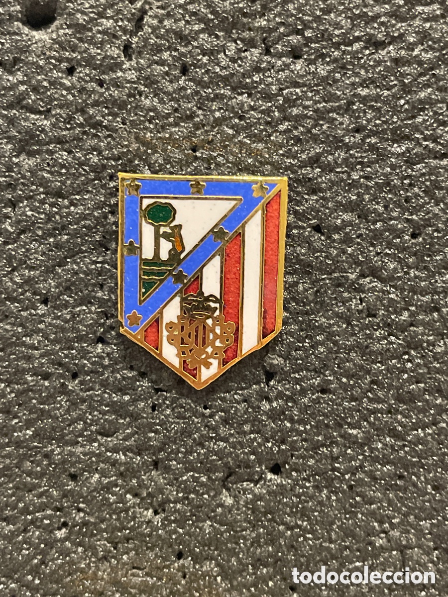 Collezionismo sportivo: Pin PE&Ntilde;A ATLETICO DE MADRID - Valencia