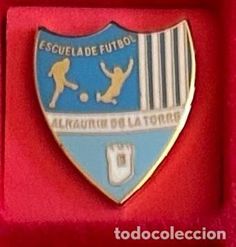 Collezionismo sportivo: Pin de futbol del Club Escuela de Futbol y Tecnificacion Alhaurin el Grande Malaga