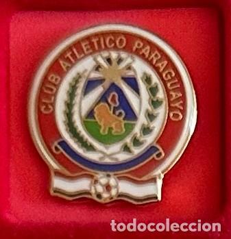 Collezionismo sportivo: Pin de futbol del Club Club Atletico Paraguayo Malaga