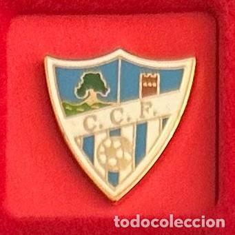 Collectionnisme sportif: Pin de futbol del Club CF Ca&ntilde;ete La Real Malaga