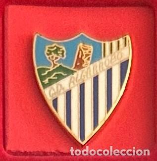 Collectionnisme sportif: Pin de futbol del Club CF Pe&ntilde;a Molinillo Malaga