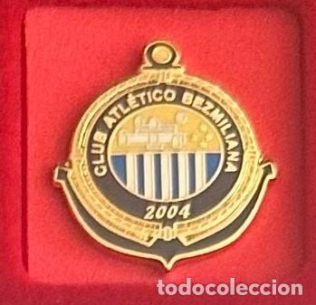 Collectionnisme sportif: Pin de futbol del Club Atletico Bizmaliana - Rincon de la Victoria Malaga