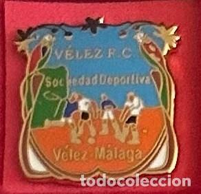 Collectionnisme sportif: Pin de futbol del Club SD Velez Football Club Malaga