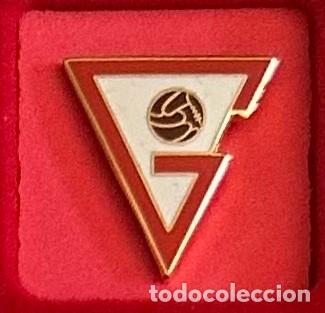 Collectionnisme sportif: Pin de futbol del Club CD Goleta Malaga