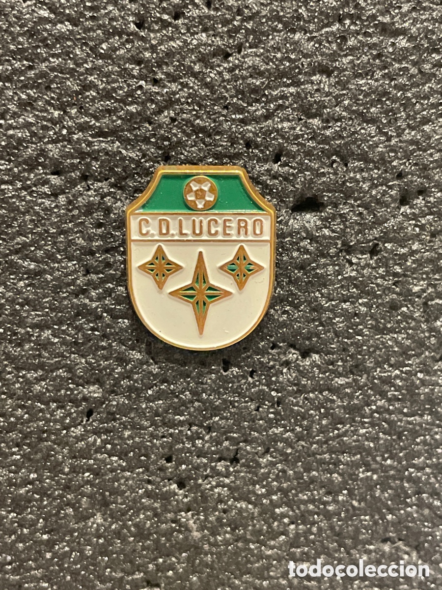 Collezionismo sportivo: Pin 29 C.D. LUCERO - Madrid