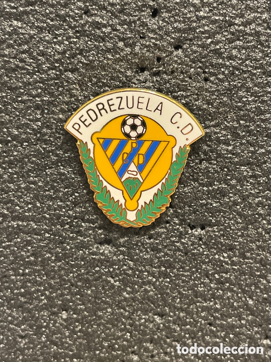 Collezionismo sportivo: Pin 41 PEDREZUELA C.D. - Pedrezuela (Madrid)