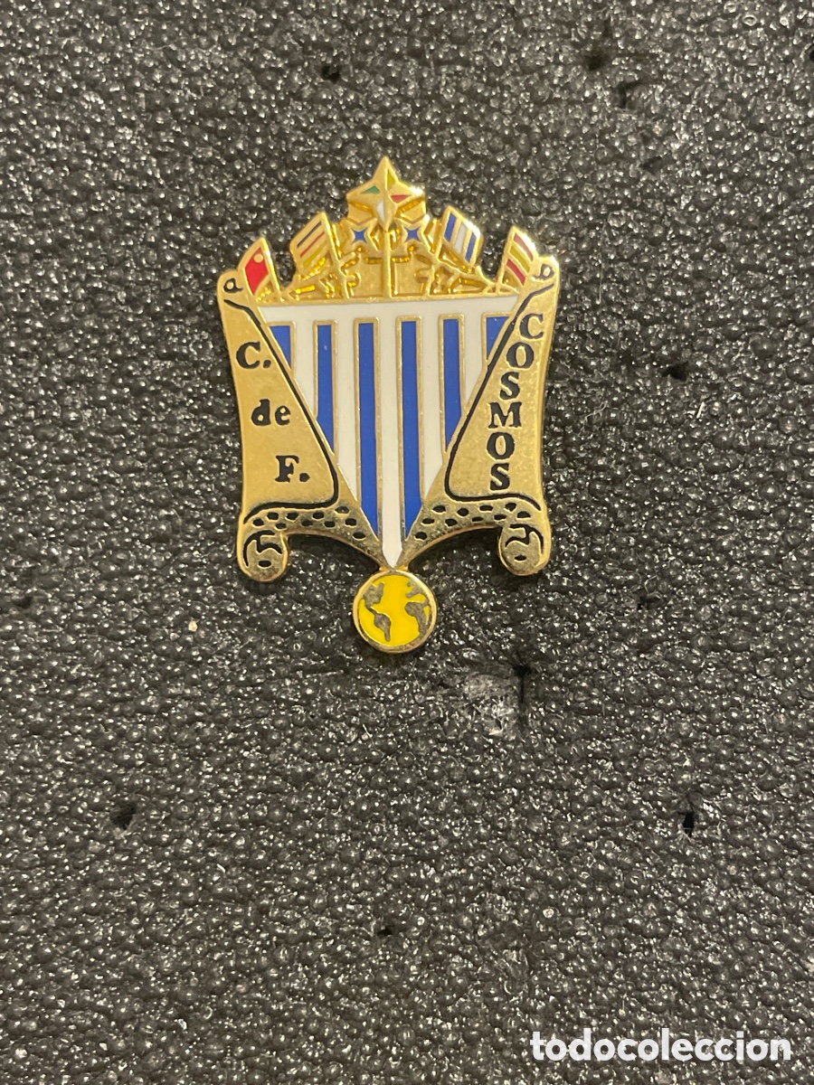 Collezionismo sportivo: Pin 84 C.F. COSMOS - Madrid