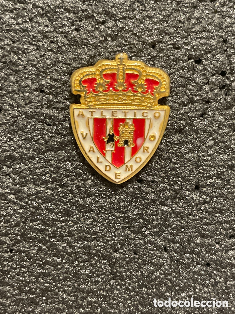 Collezionismo sportivo: Pin 118 ATLETICO VALDEMORO- Valdemoro (Madrid)