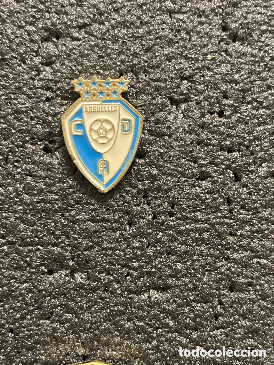 Sammelleidenschaft Sport: Pin 168 C.D. ARG&Uuml;ELLES - Madrid