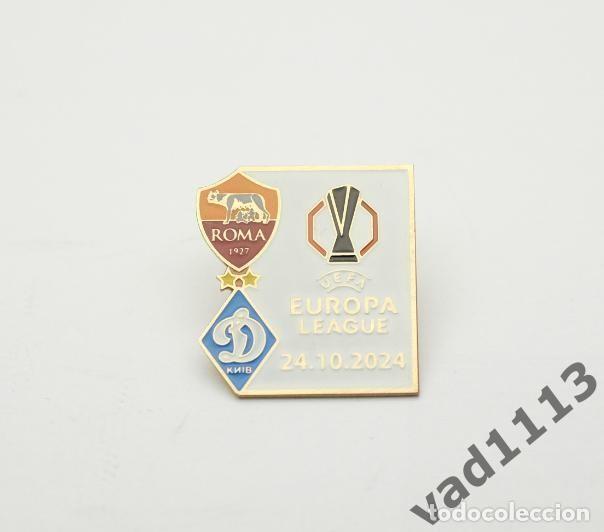 Collezionismo sportivo: Badge Pin UEFA Europa League 2024-25 AS Roma Italy - Dynamo Kyiv Ukraine