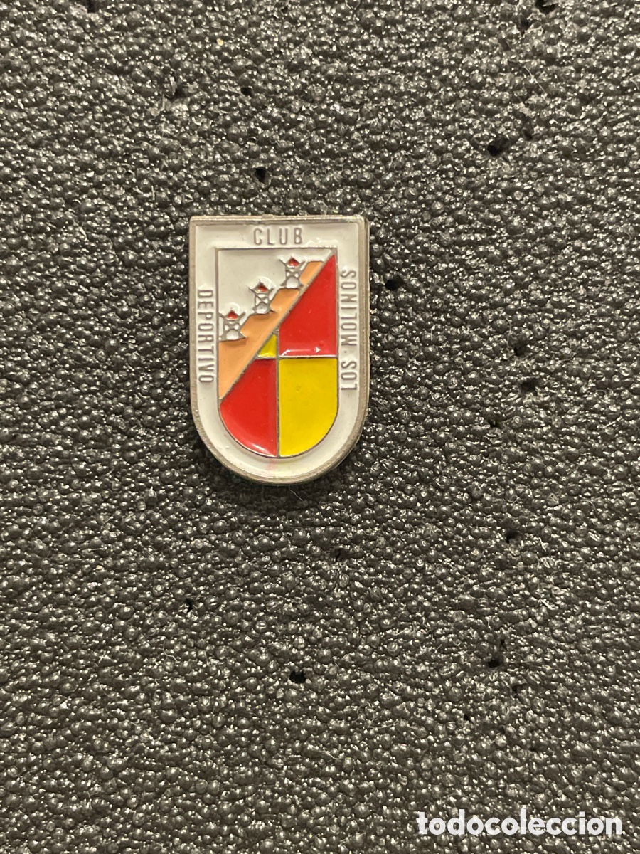 Sammelleidenschaft Sport: Pin 233 C.D. LOS MOLINOS - Los Molinos (Madrid)