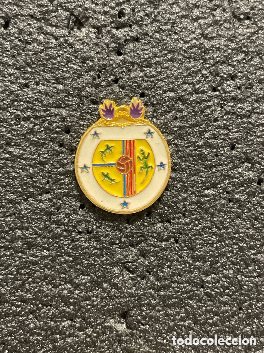 Collectionnisme sportif: Pin 261 A.D. LEGAMAR - Legan&eacute;s (Madrid)
